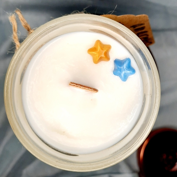 14Oz Blueberry Pie Soy Candle Hand Poured - Picture 5 of 8